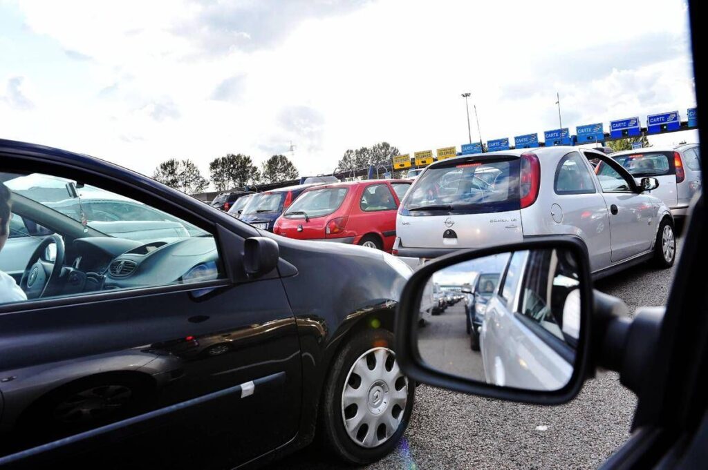Traffico da bollino rosso nel weekend di Ferragosto: partenze e primo controesodo