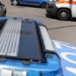 Aggredisce con un taglierino i genitori mentre dormono, arrestato 14enne