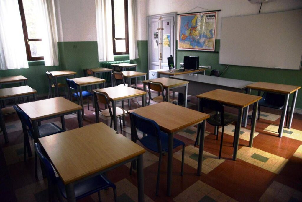 Maltempo, scuole chiuse in Campania e allerta meteo arancione e gialla per temporali mercoledì 21 ottobre: l’elenco
