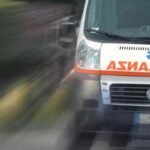 Reggio Emilia, investito da camion rifiuti mentre era in bici: morto 11enne