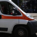 Tragedia a Genova, bimbo di 5 anni cade da una finestra al terzo piano e muore