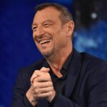 Amadeus è il quarto giudice del serale di ‘Amici 25’, il video-annuncio