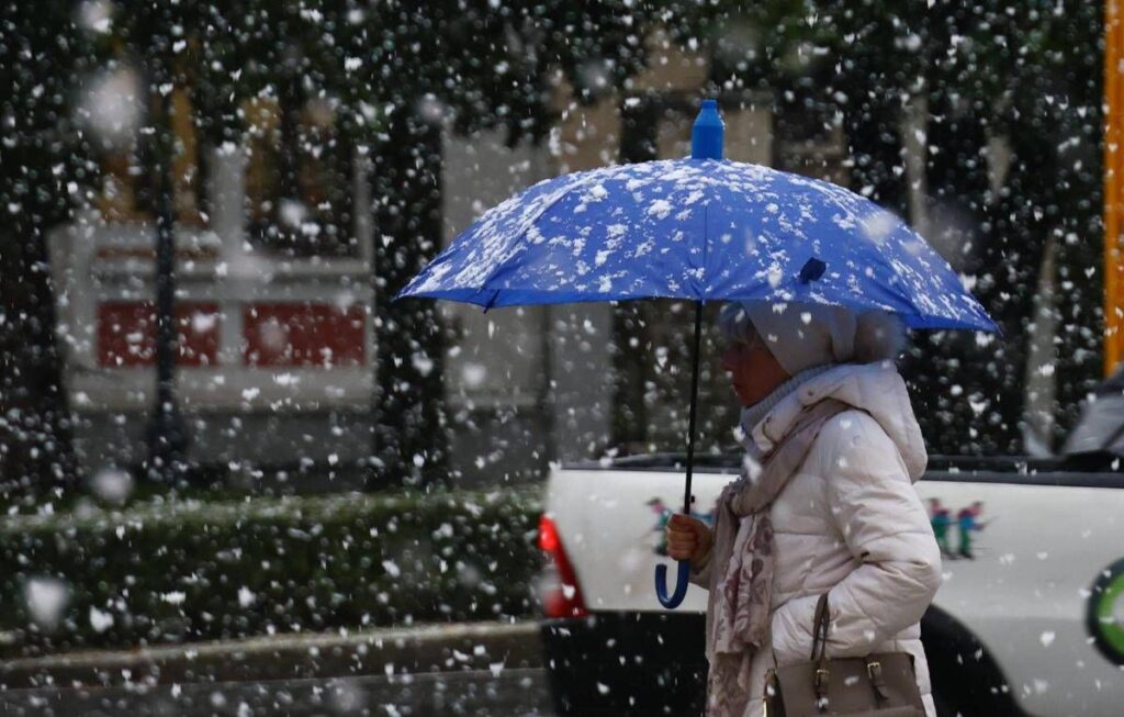 Previsioni meteo, neve in arrivo al Nord e venti di Scirocco al Sud