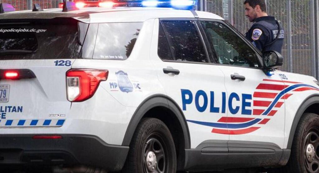 Michigan, sparatoria in una chiesa mormona: “Diversi feriti, edificio in fiamme”