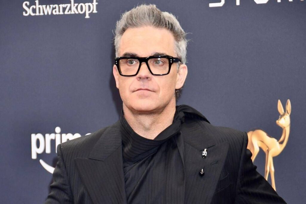 Robbie Williams e l’anti-obesità, gli esperti: “Rischio cecità? Non c’è causa-effetto”