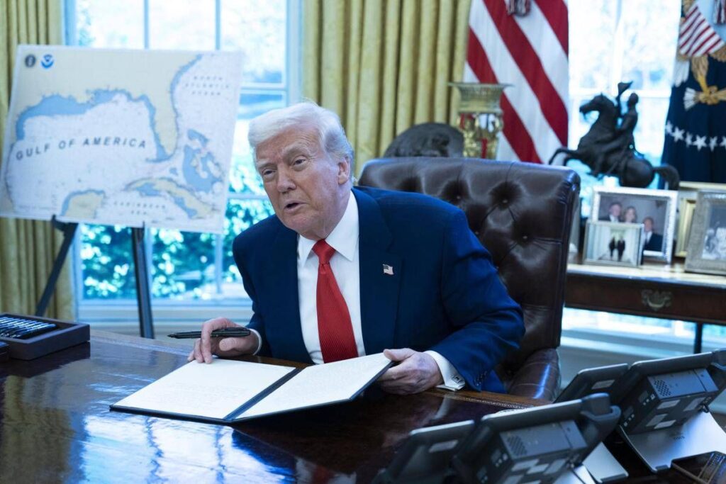 Trump e il rimprovero a Obama: “Ha rivelato informazioni sugli alieni”