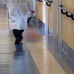 Cadde a terra in ospedale durante un Tso e morì dopo 18 mesi, famiglia risarcita con 2 milioni di euro