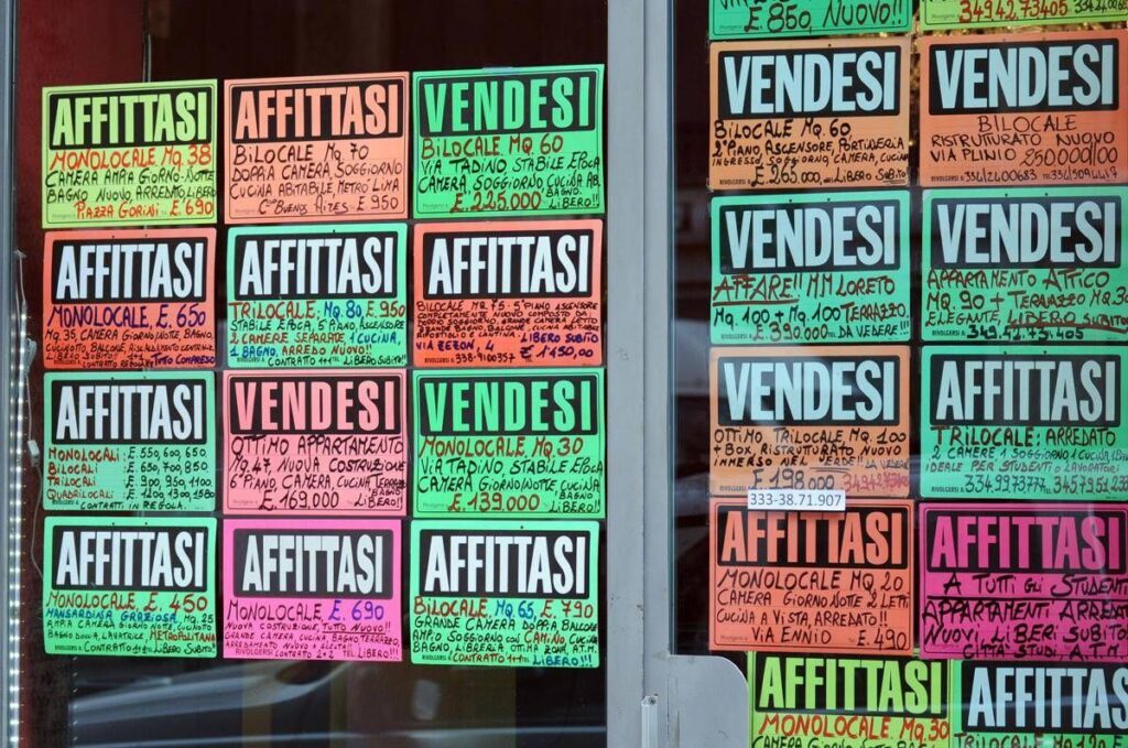 Caro-casa, dall’Ue nuova legge sugli alloggi accessibili: “Ma non sono contro gli affitti brevi”