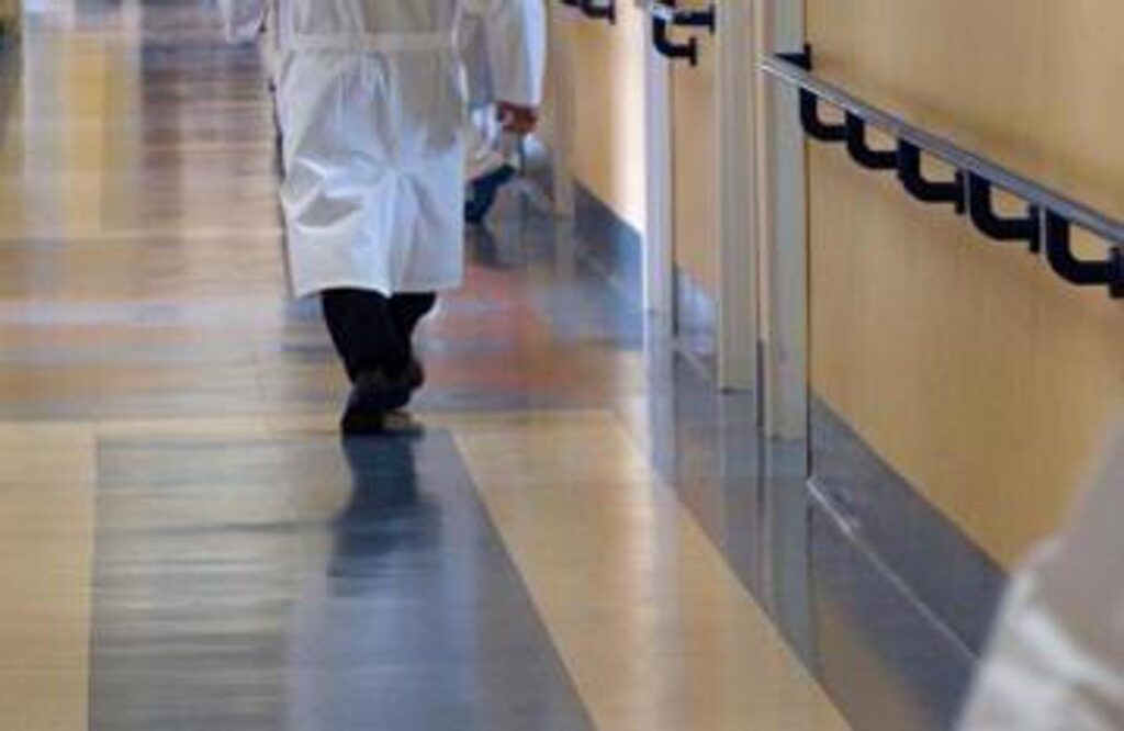 Furto di Fentanyl, ispettori all’Israelitico e più controlli sulle prescrizioni