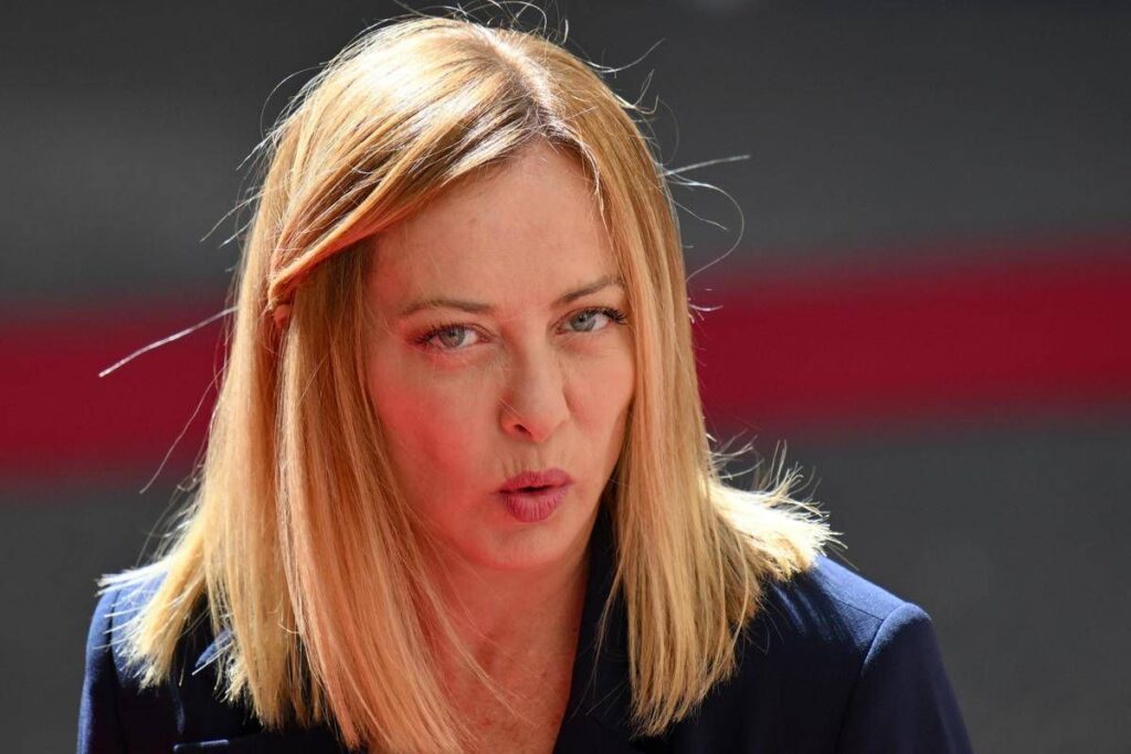 Dazi e Ucraina, Pd a Meloni: “Dopo post rilanciato da Trump, chiarisca su rapporti con Ue”