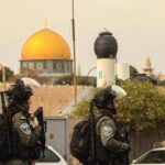 Gerusalemme, media: ancora assalto di coloni israeliani a moschea di al-Aqsa
