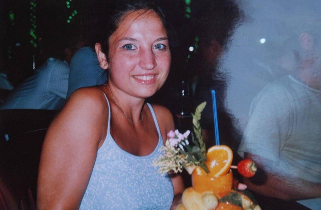 Caso Garlasco, Cattaneo sposta l’ora della morte: “Chiara Poggi uccisa tra le 9.12 e le 12.30”