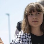 Flotilla, attivisti turchi liberi: “Greta costretta a baciare bandiera Israele”