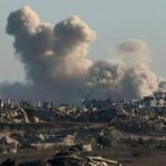 Israele intensifica attacchi su Gaza, decine di morti e feriti