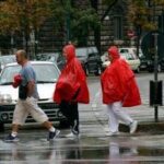 Maltempo sull’Italia, oggi allerta in 11 regioni: temporali intensi soprattutto al Sud