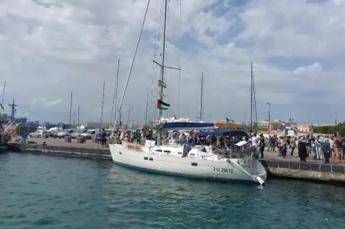 Al via la missione della ‘Global Sumud Flotilla’, salpate da Augusta le 18 barche italiane dirette a Gaza