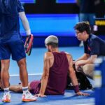 Alcaraz, infortunio a Tokyo? Carlos si ferma nel match contro Baez, cos’è successo