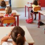 Bimbo caduto da terrazzino scuola a Genova, le indagini si concentrano sulle negligenze dell’istituto