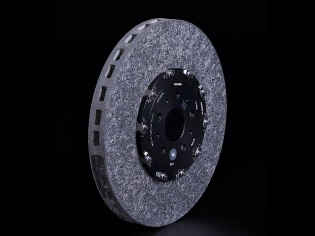 Brembo SGL Carbon Ceramic Brakes amplia la produzione del 50%
