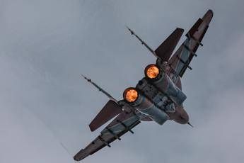 Estonia, tre Mig russi invadono spazio aereo: “Violazione senza precedenti”