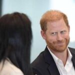 “Il re è fantastico”, il commento di Harry dopo il ‘vertice di pace’ con Carlo