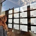 L’offerta di lavoro: “Cerco parrucchiere gay”. Bufera per annuncio