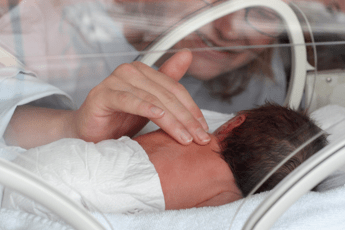 Medicina, in bebè prematuri sangue placenta può prevenire complicanze, studio italiano