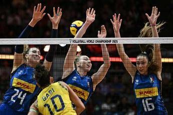 Mondiali di pallavolo, l’Italia è in finale: le azzurre battono il Brasile 3-2