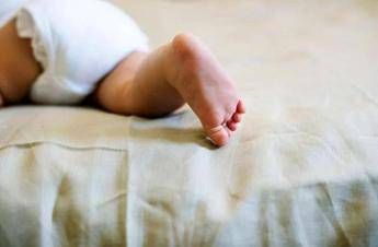 Neonata morta al ‘Nido’ di Testaccio, autopsia: “Non respirava già alla nascita”