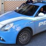 Non gli permette di giocare alle slot, baby gang ‘in rosa’ aggredisce titolare bar