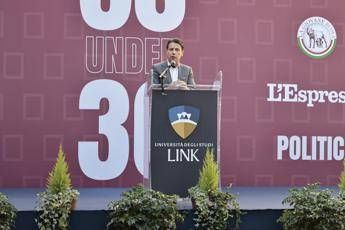 Politica, Conte alla Link: “Costruite vostra stabilità personale con l’orgoglio delle vostre origini”