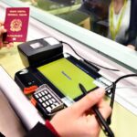 Poste Italiane, tagliato il traguardo dei 100.000 passaporti erogati