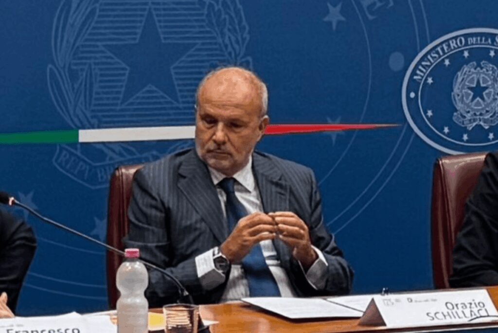 Schillaci: “Api essenziali per ecosistemi, loro tutela priorità sanitaria e sociale”