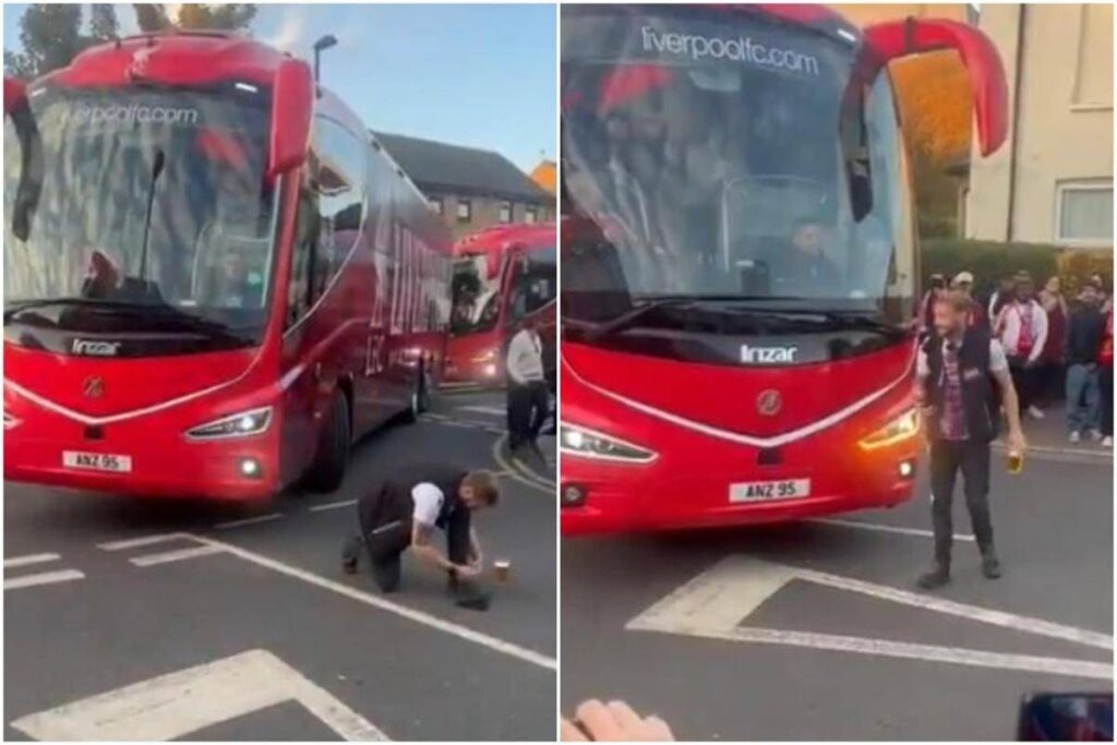 Tifoso del Crystal Palace si allaccia la scarpa e blocca… il pullman del Liverpool