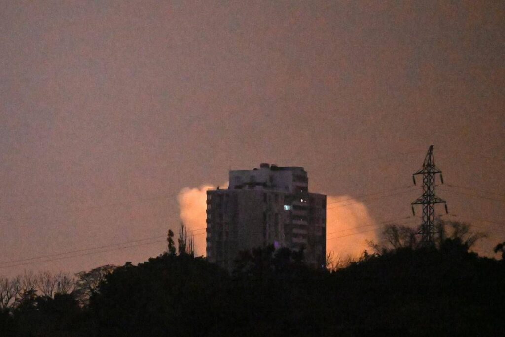 Ucraina, nuovi raid russi nella notte: massiccio attacco su Kiev