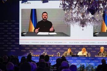 Zelensky a Cernobbio ringrazia l’Italia: “Lavoriamo per fermare Russia”