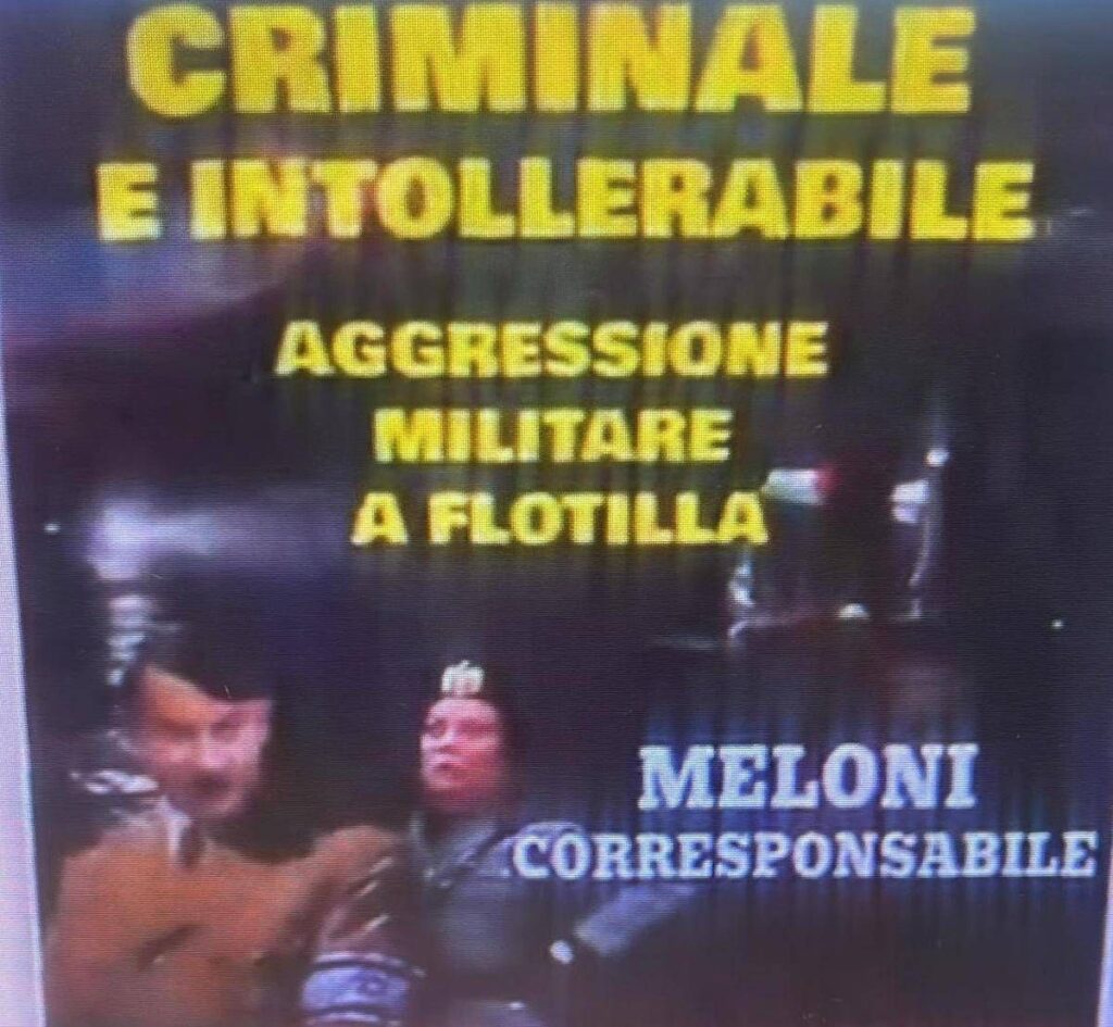 Al corteo di Milano fotomontaggio choc con Meloni vestita da gerarca nazista
