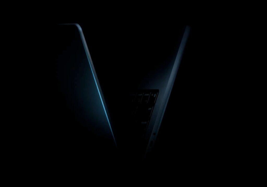 Apple mostra in anteprima il nuovo MacBook Pro M5