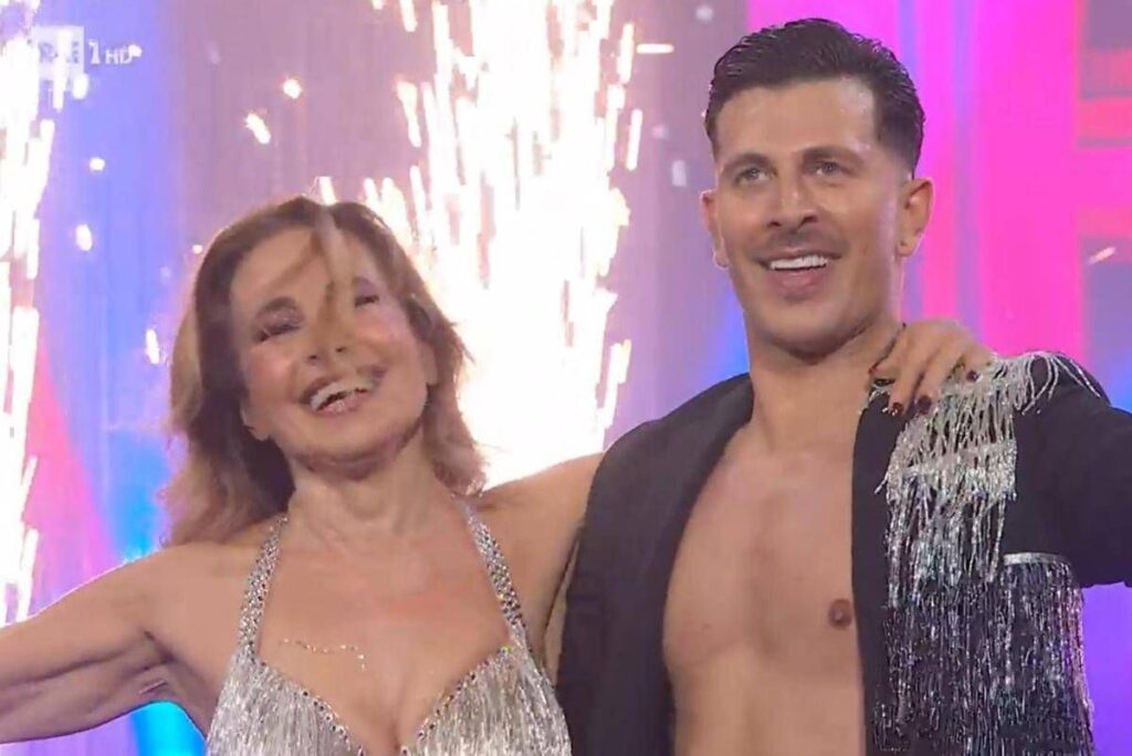 Ballando, Barbara D’Urso ‘rimandata’: la difesa di La Rocca