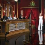 Ballando, standing ovation per Barbara D’Urso. Lucarelli: “Per ora tutto piatto…”