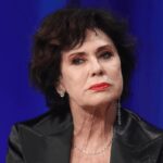 Corinne Clery e il tradimento del figlio: “Ho cercato di comprare il suo amore”