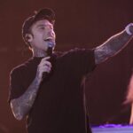 Dalla malattia al divorzio, Fedez sul suo nuovo libro: “Doveva chiamarsi ‘Vivisezione di uno stronzo'”
