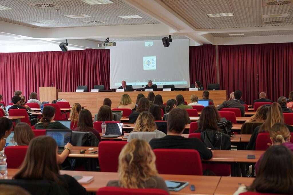 Dipendenza da smartphone e stress: all’Università Europea di Roma prima ‘Offline Room’ per disconnessione digitale