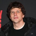 “Dono il rene a uno sconosciuto”, la scelta di Jesse Eisenberg
