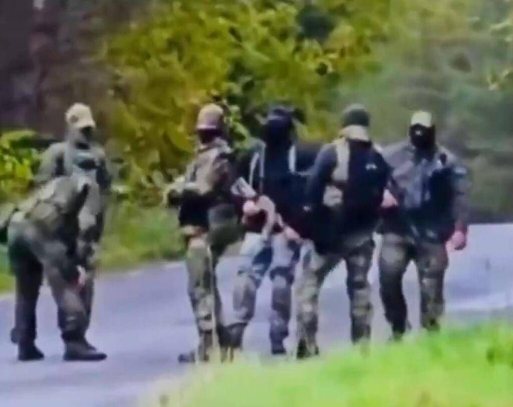 Estonia, allarme per ‘omini verdi’: provocazione della Russia?