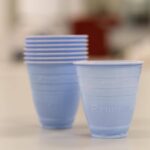 FLO lancia il bicchiere R-Hybrid SKY, eco-design avanzato e riciclabilità