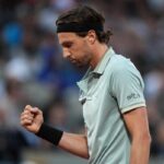 Finale tra cugini a Shanghai: Rinderknech batte Medvedev e raggiunge Vacherot