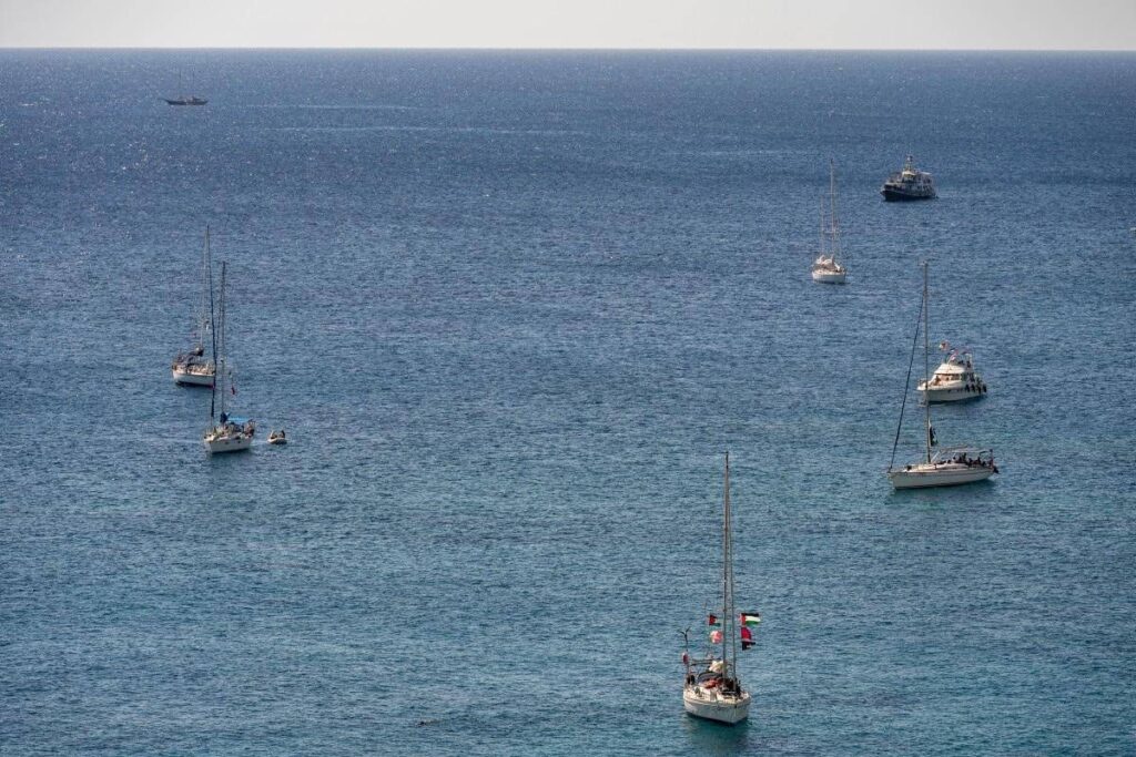 Flotilla si avvicina a Gaza. Meloni: “Iniziativa irresponsabile”. Israele: “Consegnate gli aiuti”