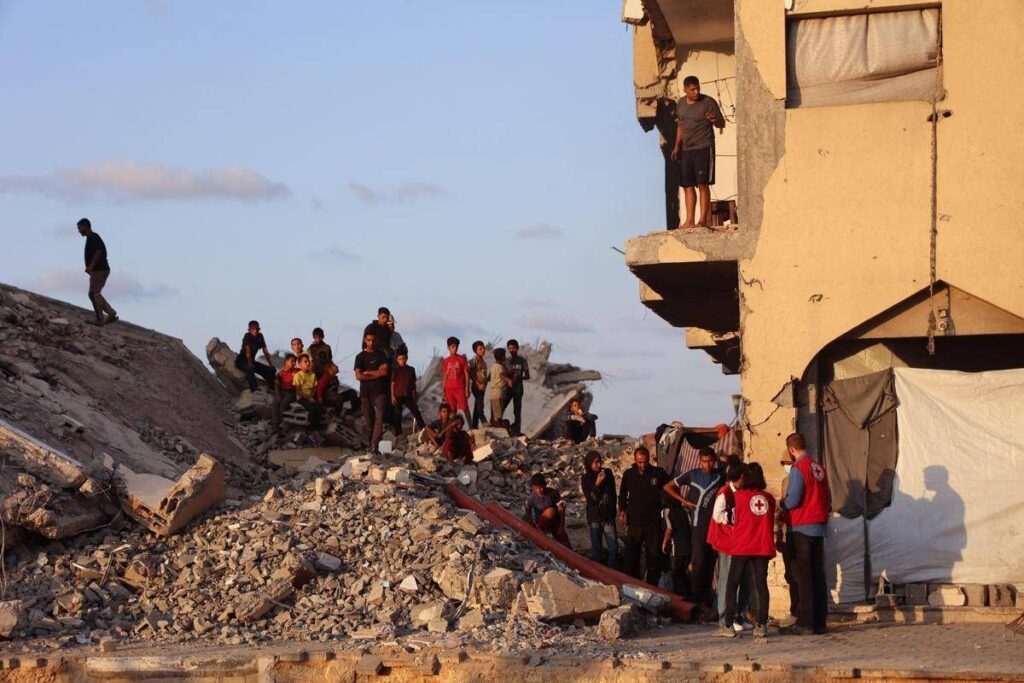 Gaza, media: “Israele non sa dove siano le salme di 4 dei 13 ostaggi ancora nella Striscia”