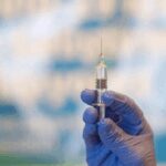 Influenza, Sanofi: “Vaccino ad alto dosaggio superiore nel ridurre ricoveri in over 65”